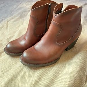 Born Boots